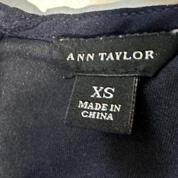 Ann Taylor XS Lace Top Black Teal Off-White Size Extra Small Short Sleeve Dressy - Picture 3 of 6